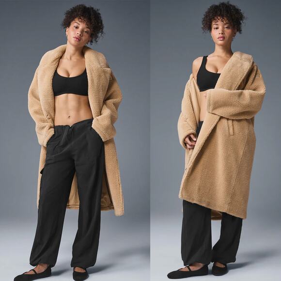 ALO YOGA Oversized Sherpa Trench Coat in Camel Size S - Picture 5 of 16